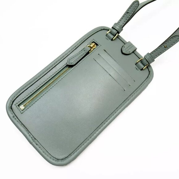 Auth FENDI Smartphone case holder Phone holder Pale green leather - Picture 4 of 16